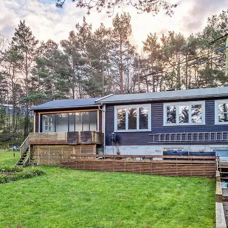 Hommersåk Lodge Feriehus